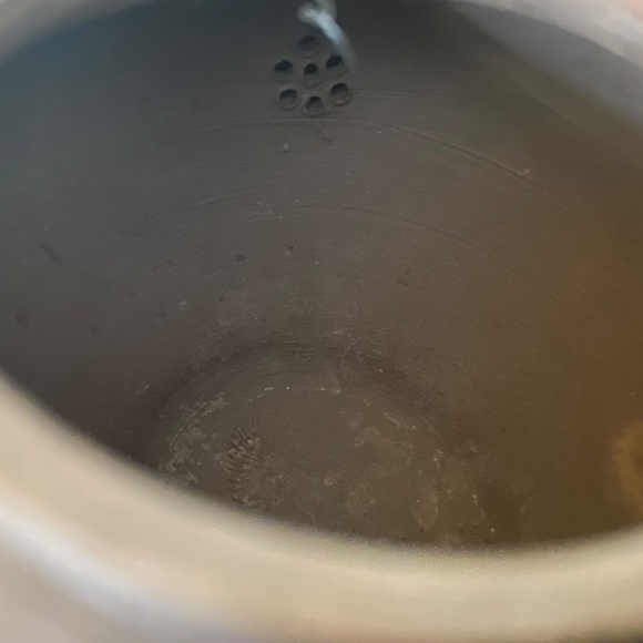 4 Miniature Teapots Cast Iron and Yixing Clay - Picture 7 of 15